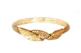 gold wedding band with leaves