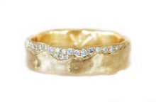 Organic gold band with accent diamonds
