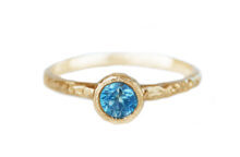 Teal sapphire textured gold ring