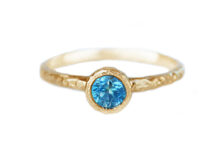Teal sapphire textured gold ring