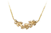 Golden wreath necklace with accent diamonds